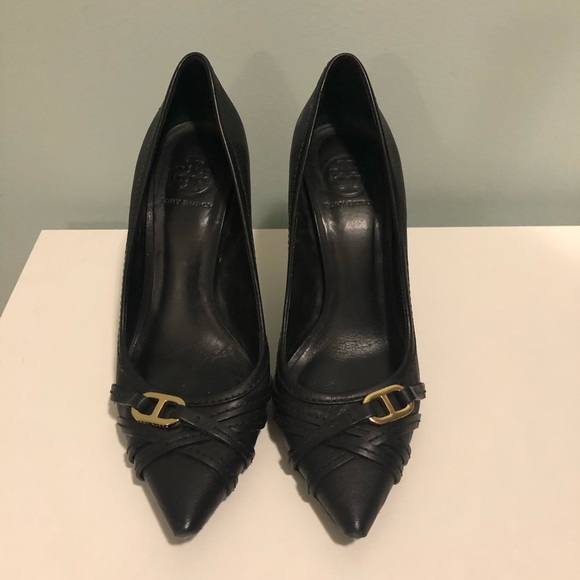 Tory Burch Black Leather Pointed Toe Pump 9 - Picture 2 of 8